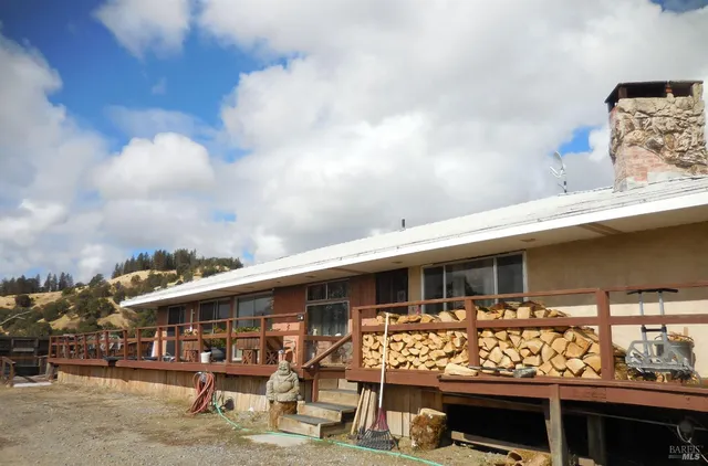 $385,000 | 27150 Mendocino Pass Road, Covelo, CA 95428