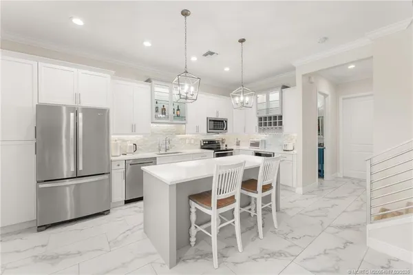 $895,000 | 517 Southwest Ocean Boulevard, Stuart, FL 34994