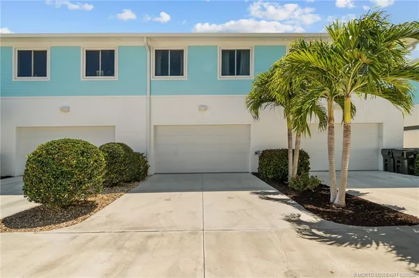 $895,000 | 517 Southwest Ocean Boulevard, Stuart, FL 34994