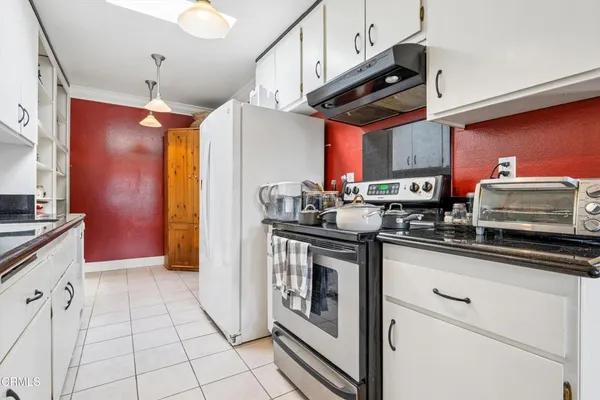 $515,000 | 125 South Sierra Madre Boulevard, Unit 304, Pasadena, CA 91107
