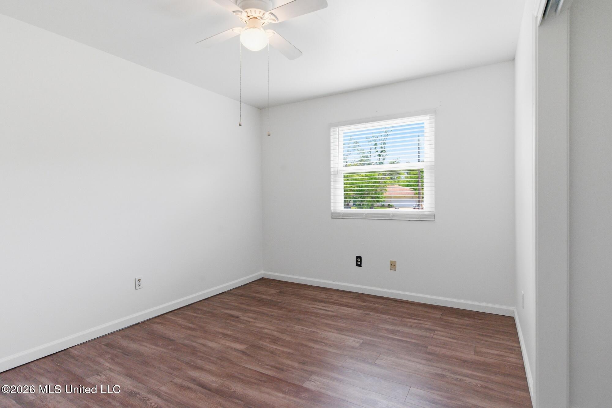 1908 Laurelglen Road Gautier, MS 39553 - Photo 20 of 38 Bedroom 3