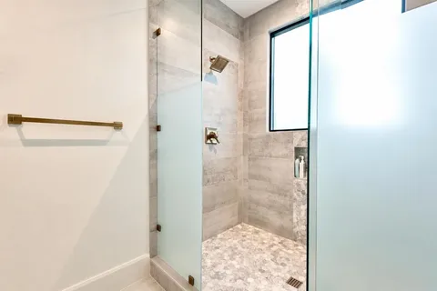 $1,750,000 | 8546 Glencrest Lane, Dallas, TX 75209