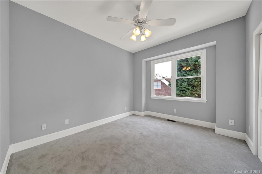 715 Beacon Knoll Lane Fort Mill, SC 29708 - Photo 16 of 33 Gallery Image 16