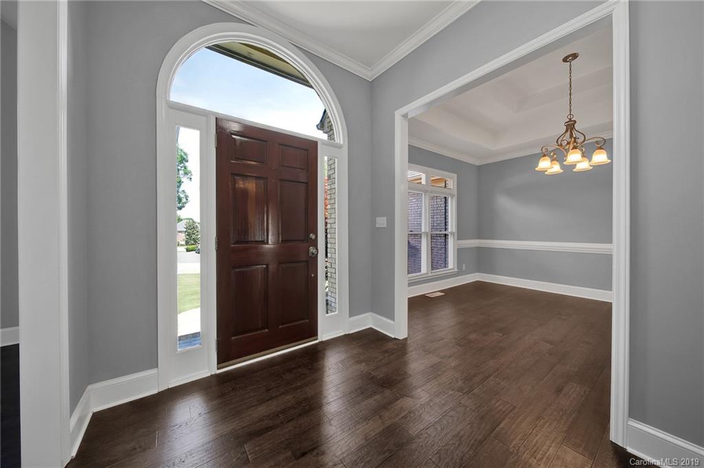 715 Beacon Knoll Lane Fort Mill, SC 29708 - Photo 3 of 33 Gallery Image 3