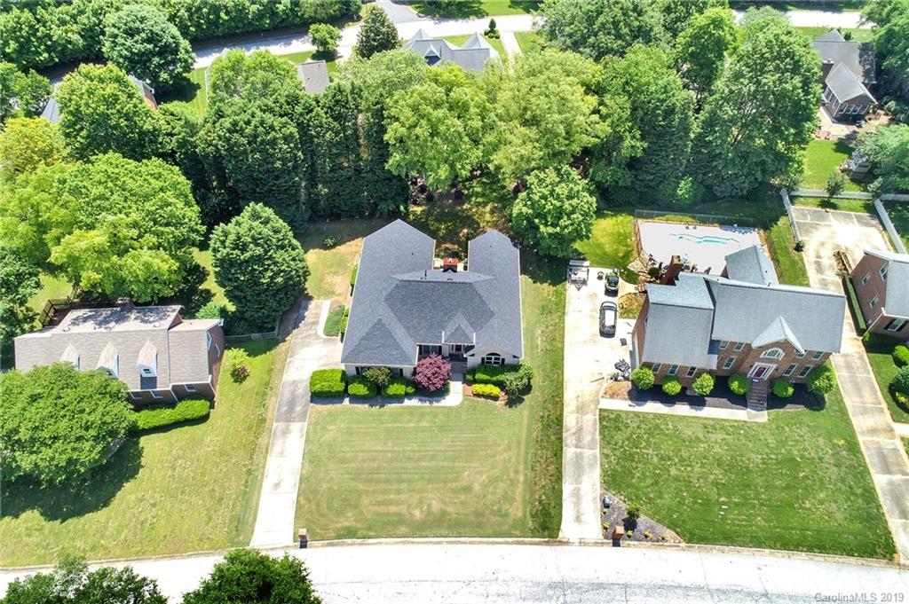 715 Beacon Knoll Lane Fort Mill, SC 29708 - Photo 31 of 33 Gallery Image 31