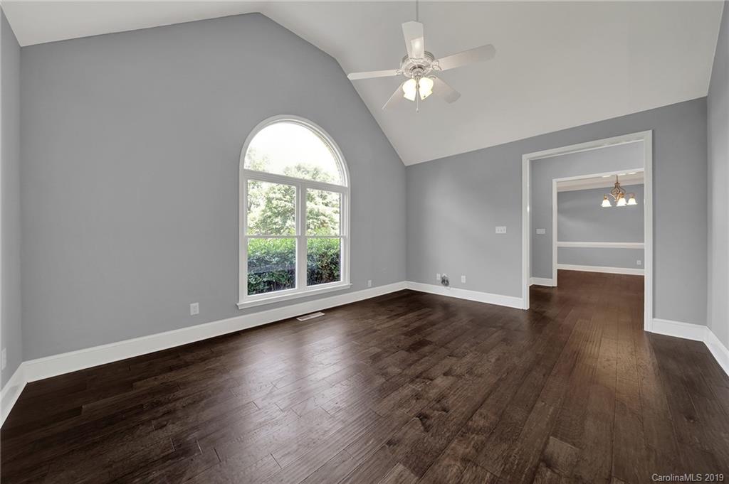 715 Beacon Knoll Lane Fort Mill, SC 29708 - Photo 7 of 33 Gallery Image 7