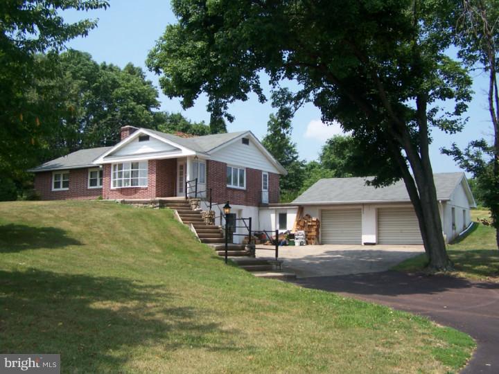 2515 Potato Road Harleysville, PA 19438 - Photo 2 of 15 Gallery Image 2