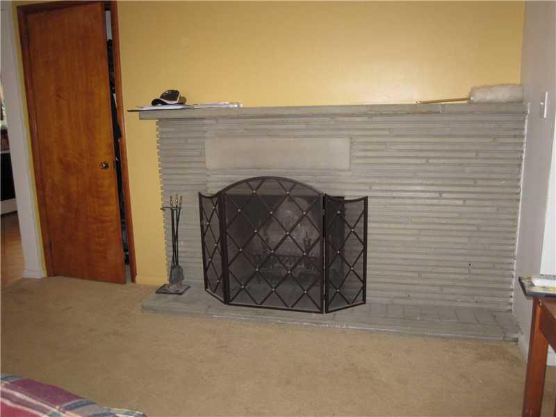 Living Room. 