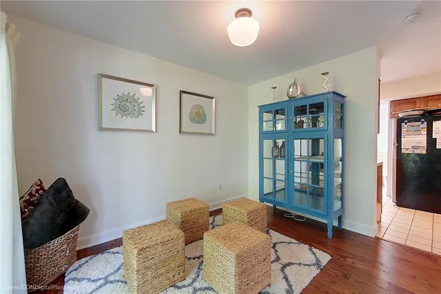 $2,600 | 521 Corey Lane, Middletown, RI 02842