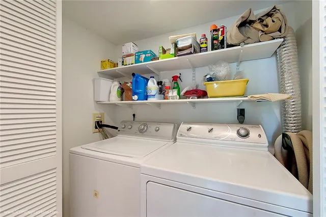 $2,600 | 521 Corey Lane, Middletown, RI 02842