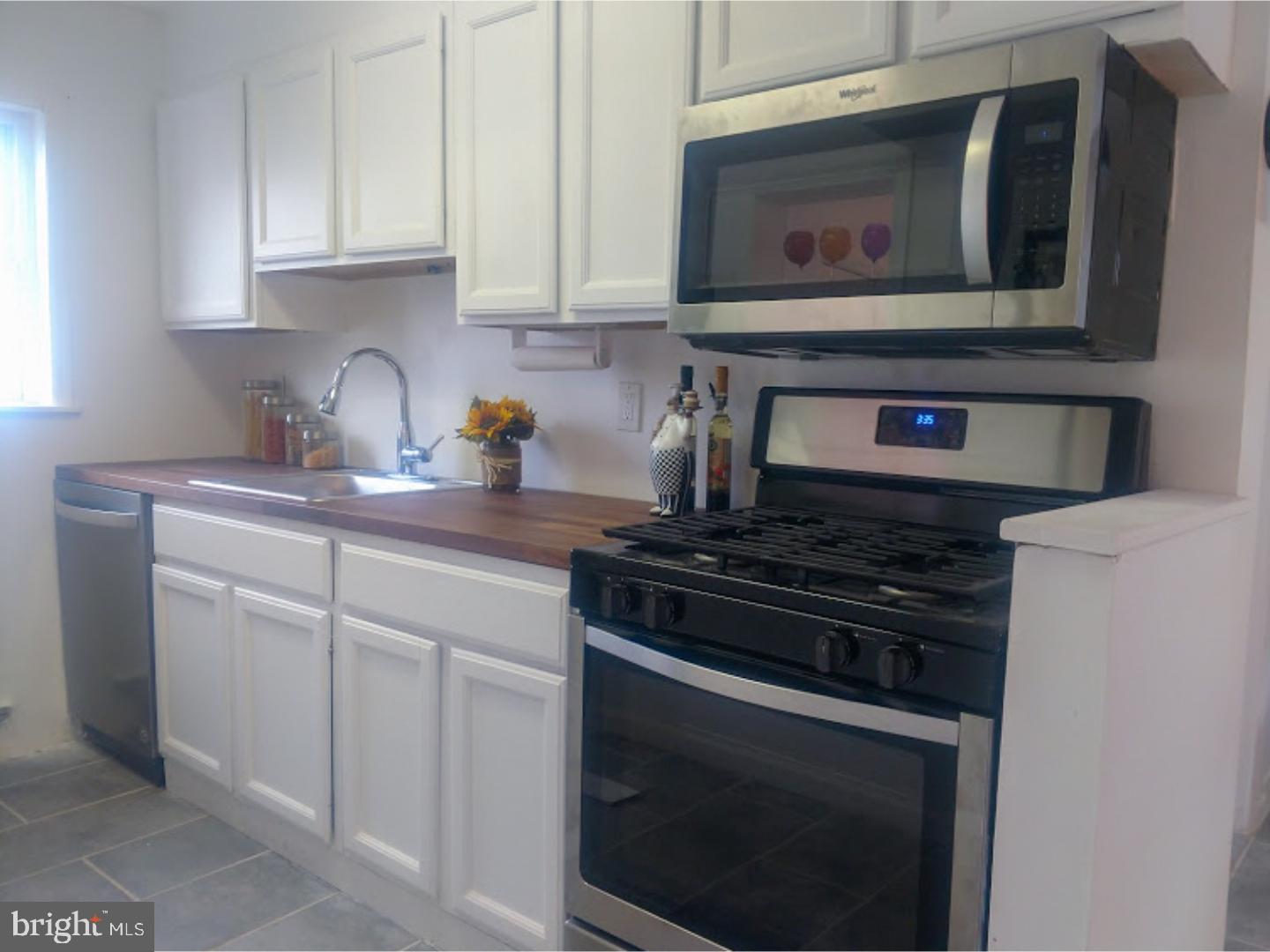 24 West Chelton Road Brookhaven, PA 19015 - Photo 9 of 18 Kitchen