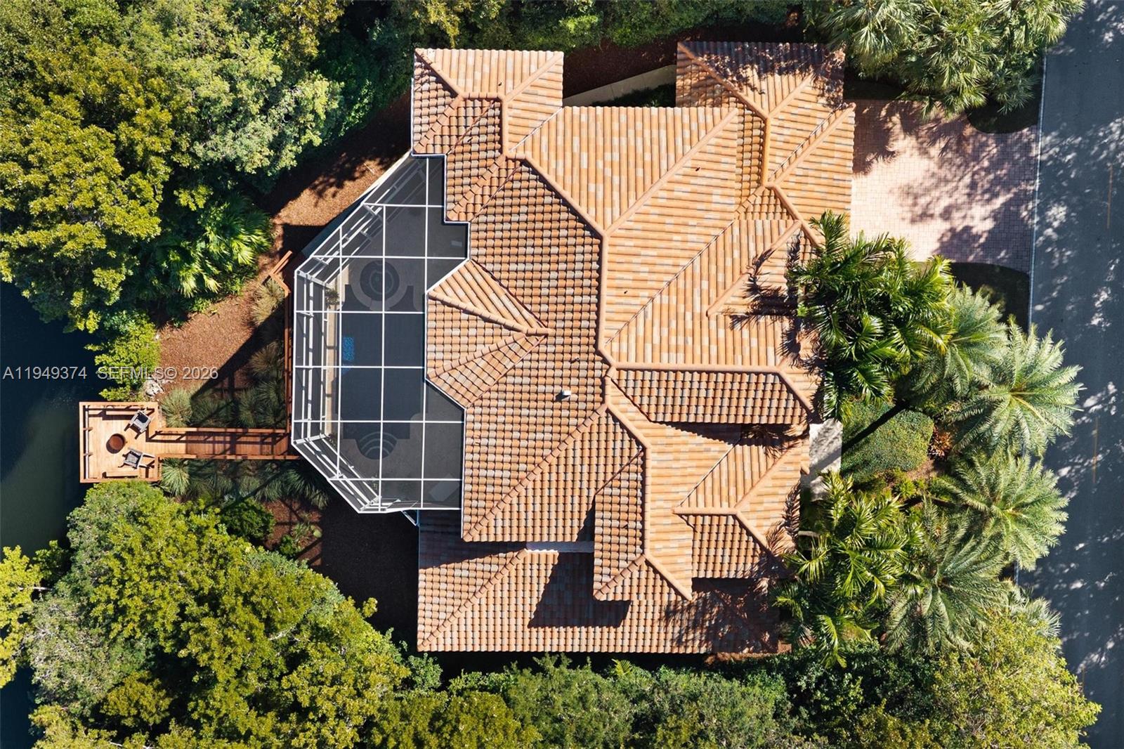 205 South Harbor Drive Key Largo, FL 33037 - Photo 45 of 50 a aerial view of a house with a garden