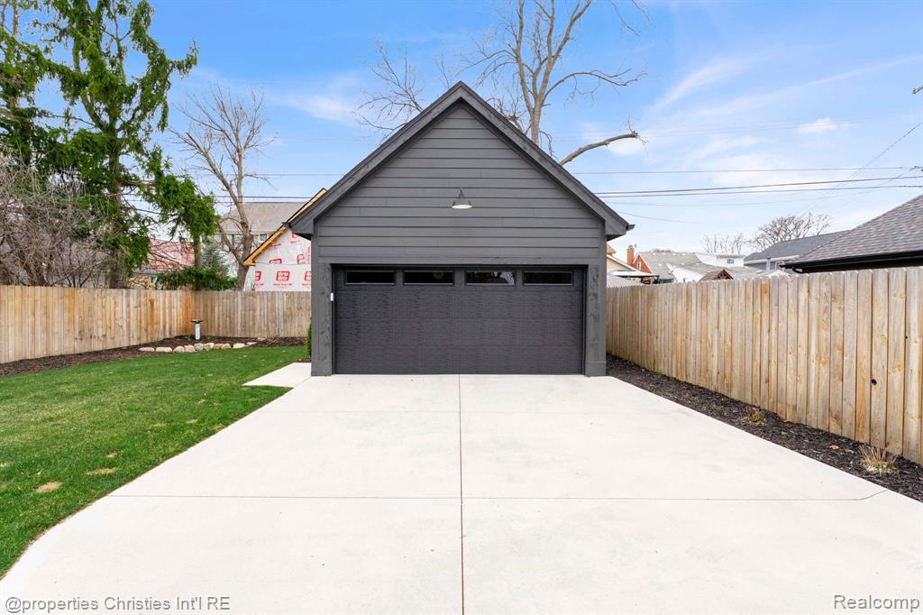 2647 Dorchester Road Birmingham, MI 48009 - Photo 87 of 99