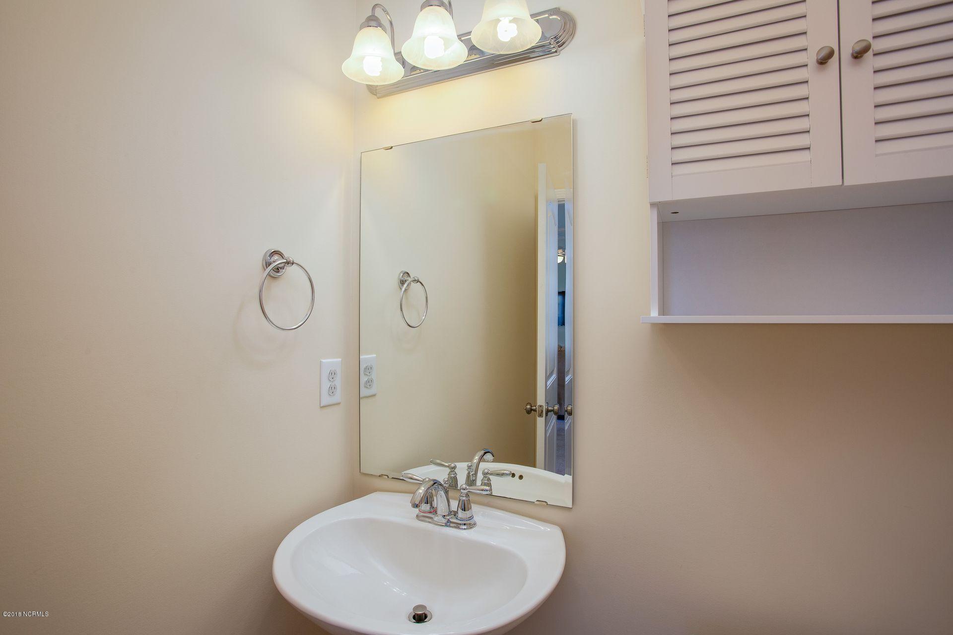 437 Albemarle Road Wilmington, NC 28405 - Photo 18 of 34 18