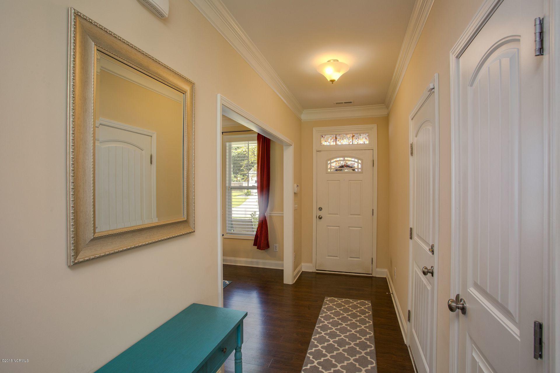 437 Albemarle Road Wilmington, NC 28405 - Photo 5 of 34 5