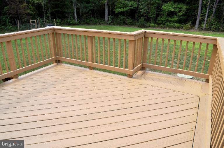 2220 Partlow Road Beaverdam, VA 23015 - Photo 21 of 24 a view of wooden balcony