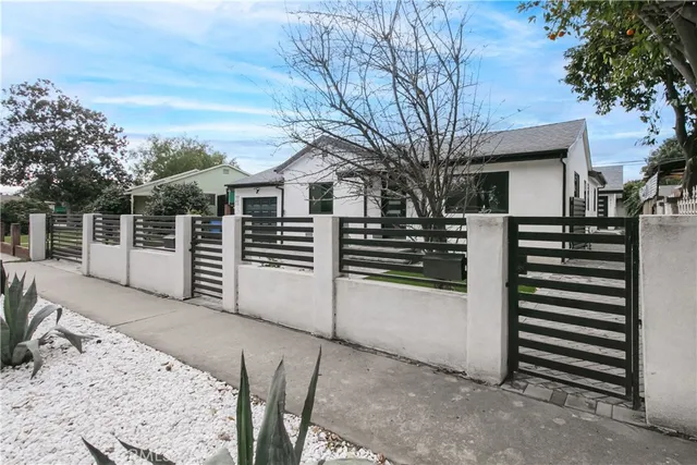 $4,250 | 8143 Hazeltine Avenue, Panorama City, CA 91402