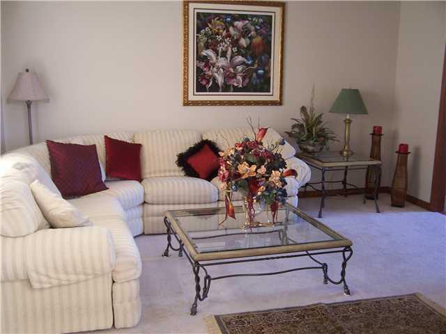 7545 Knapp Road Indianapolis, IN 46259 - Photo 3 of 11 Gallery Image 3