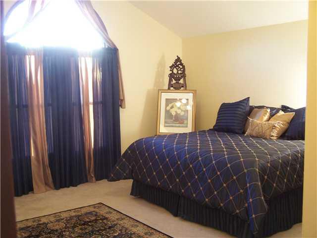 7545 Knapp Road Indianapolis, IN 46259 - Photo 7 of 11 Gallery Image 7