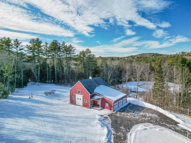 $975,000 | 8 Summer Way, Cumberland Center, ME 04021