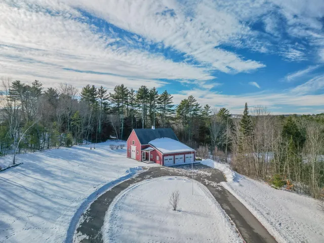 $975,000 | 8 Summer Way, Cumberland Center, ME 04021