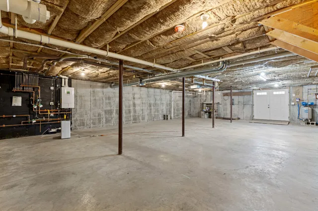 $975,000 | 8 Summer Way, Cumberland Center, ME 04021