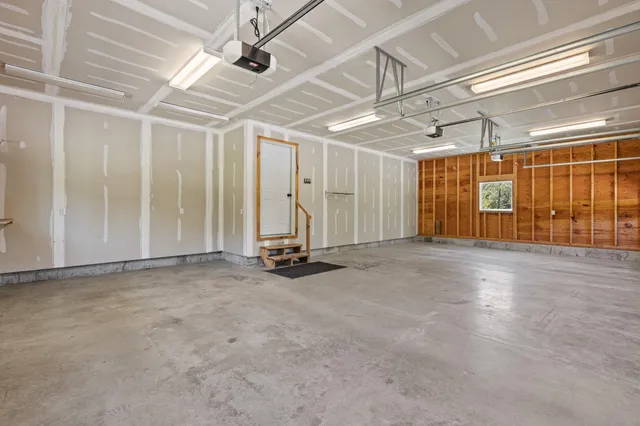 $975,000 | 8 Summer Way, Cumberland Center, ME 04021