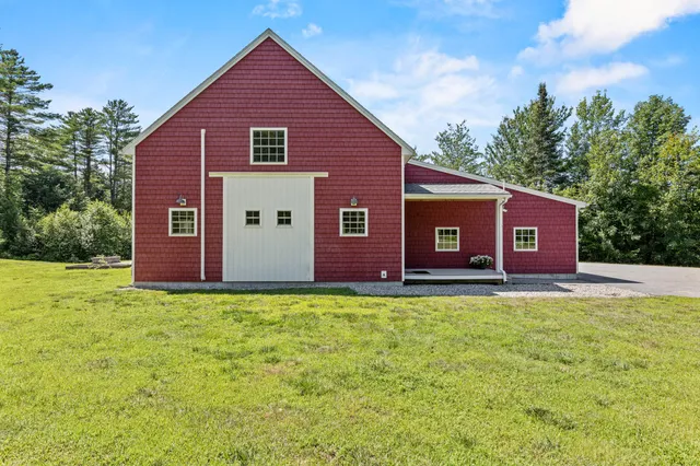 $975,000 | 8 Summer Way, Cumberland Center, ME 04021