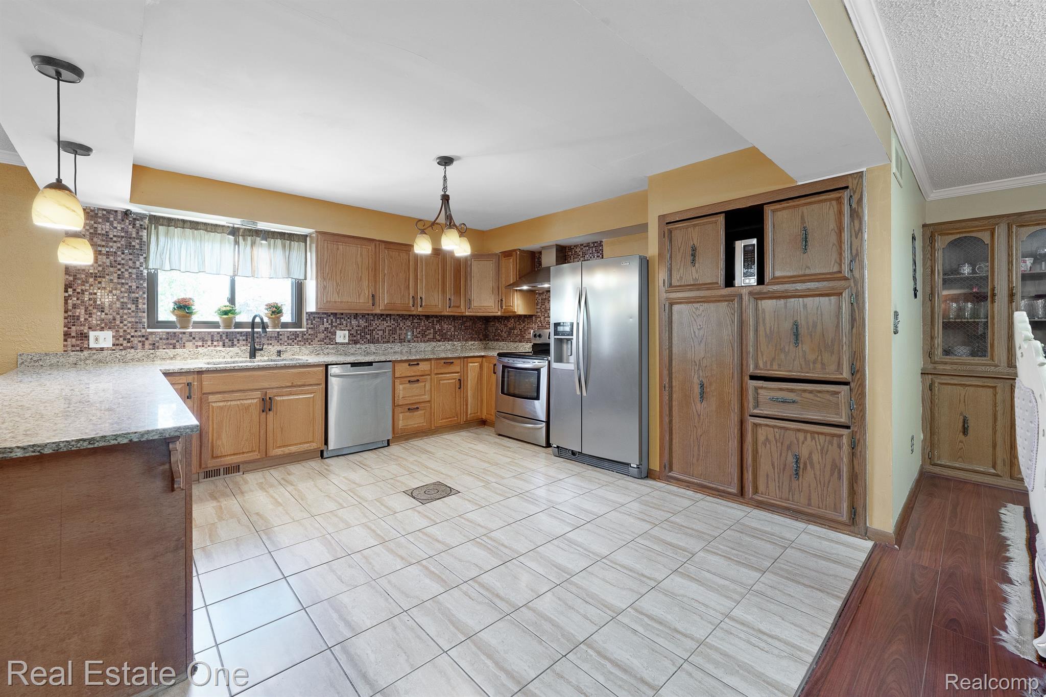 1706 Inkster Road Dearborn Heights, MI 48127 - Photo 8 of 23 Gallery Image 8