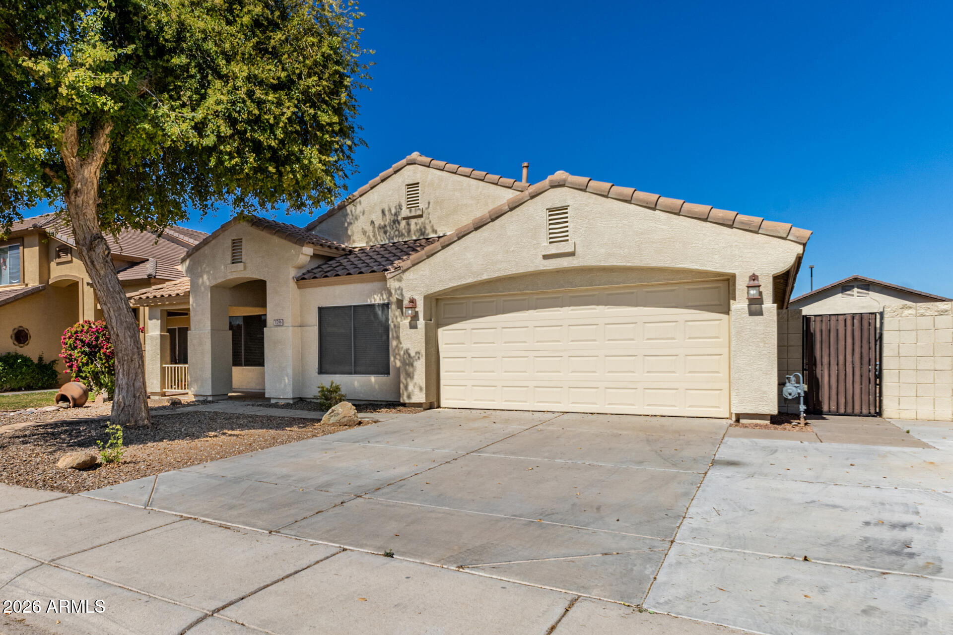 3798 South Seton Avenue Gilbert, AZ 85297 - Photo 6 of 37 06 - Seton