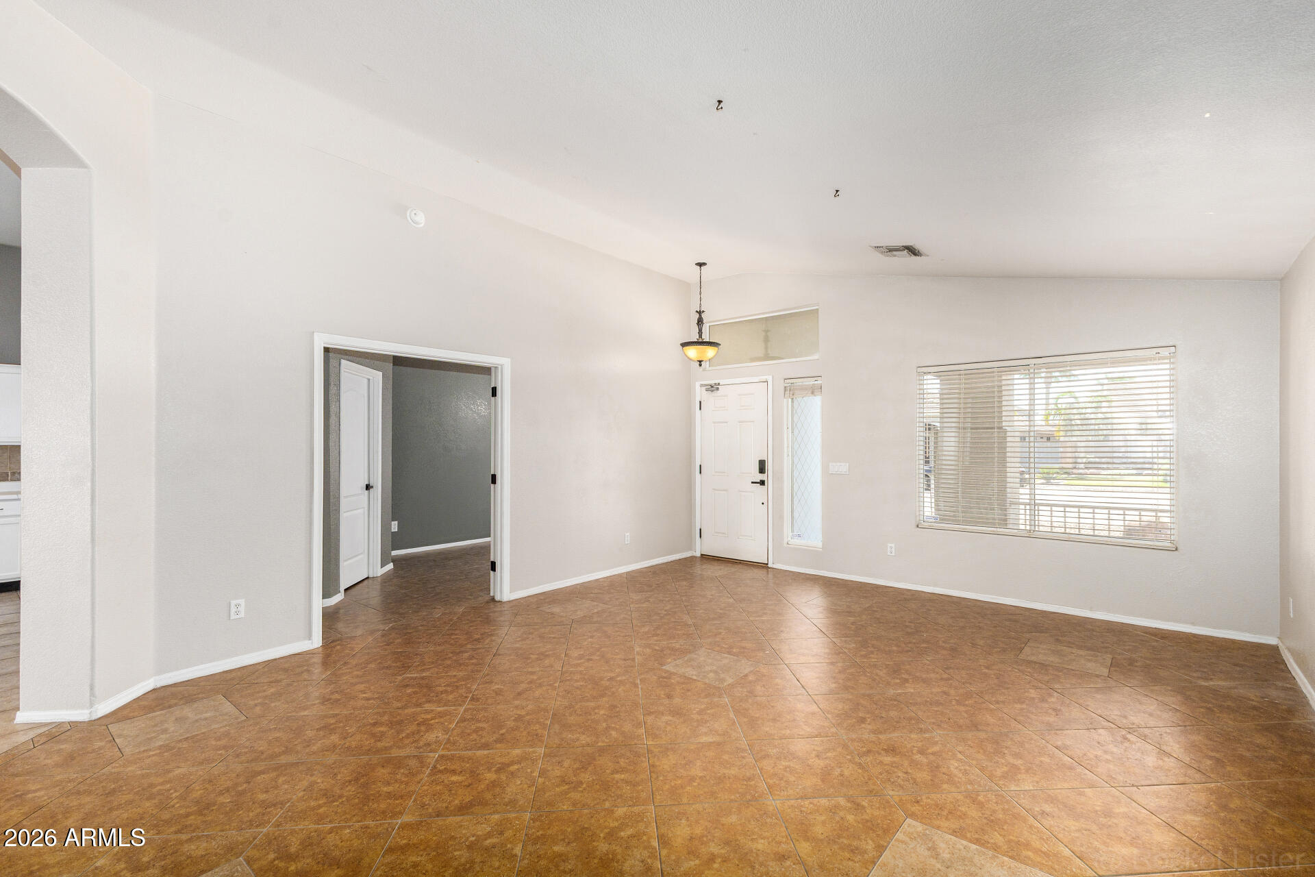 3798 South Seton Avenue Gilbert, AZ 85297 - Photo 7 of 37 07 - Seton
