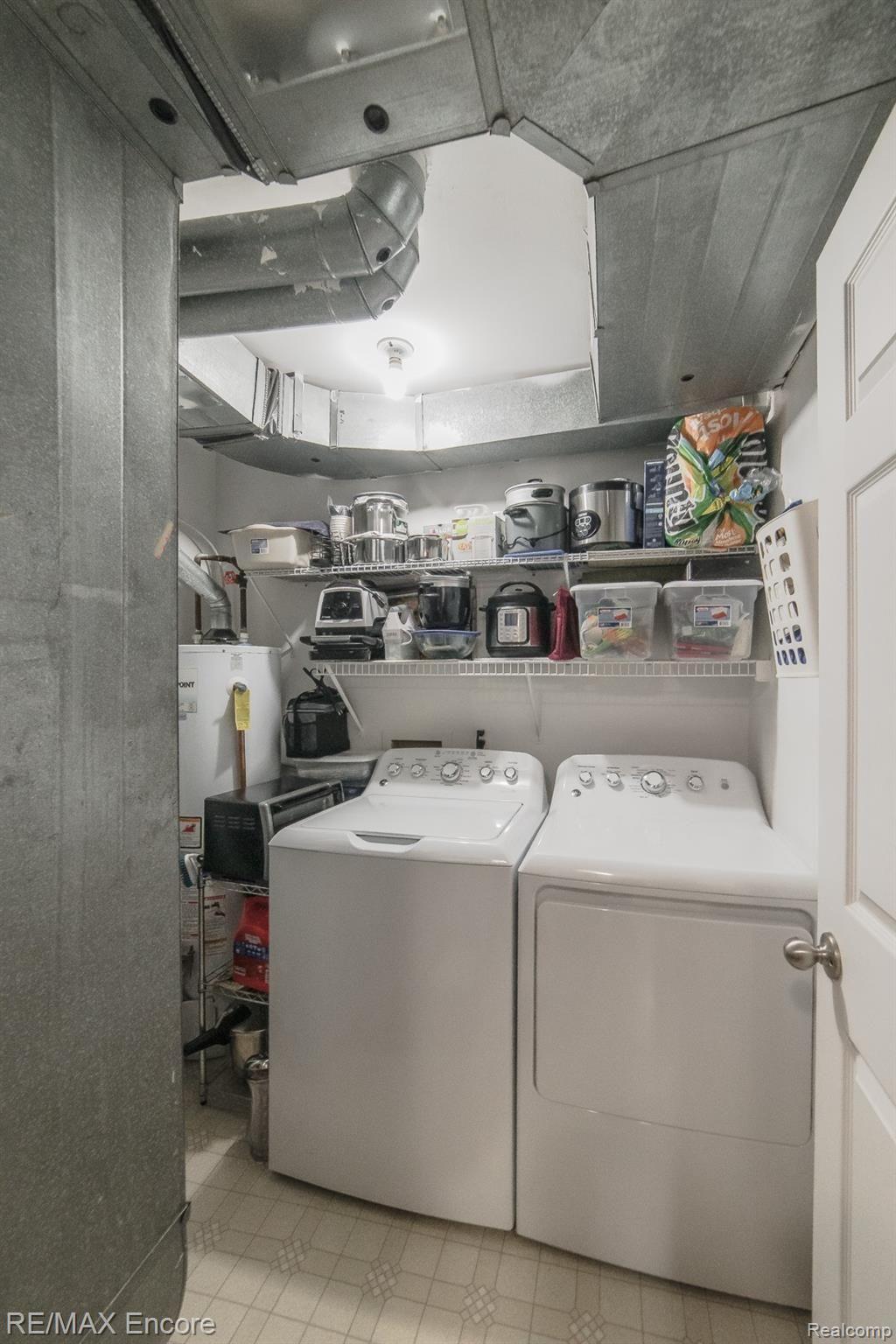 1510 Porter Circle Rochester, MI 48307 - Photo 21 of 28 1510 Porter Circle-23.jpg
