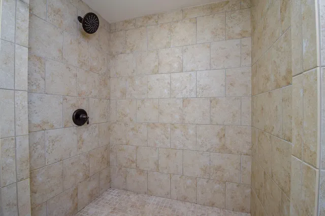 $2,000 | 1001 Winona Avenue Southwest, Roanoke, VA 24015