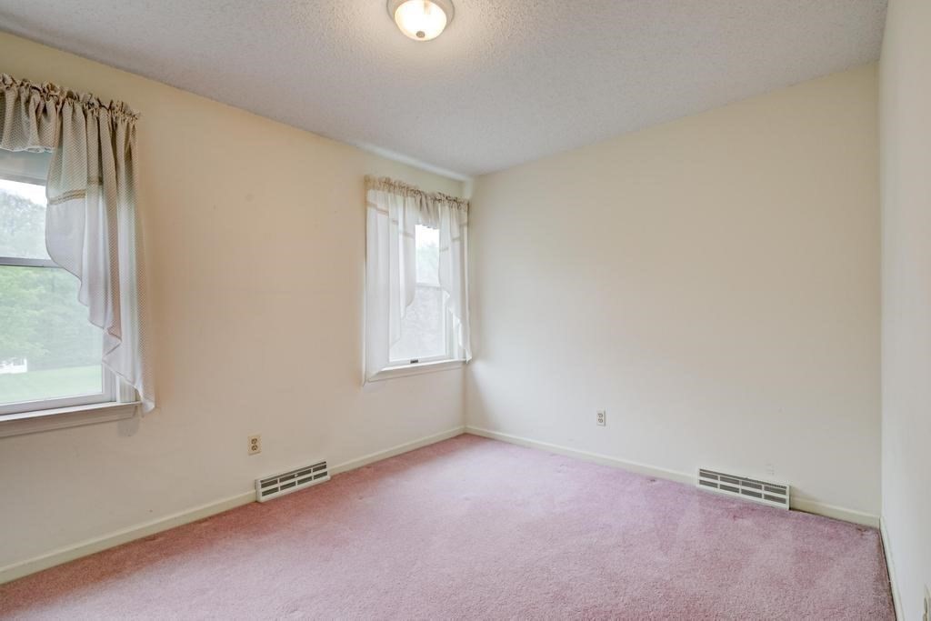 109 Apple Ridge Road West Springfield, MA 01089 - Photo 16 of 35 Gallery Image 16
