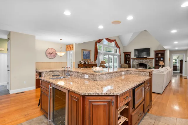 $1,999,000 | 4 Cowslip Path, East Sandwich, MA 02537