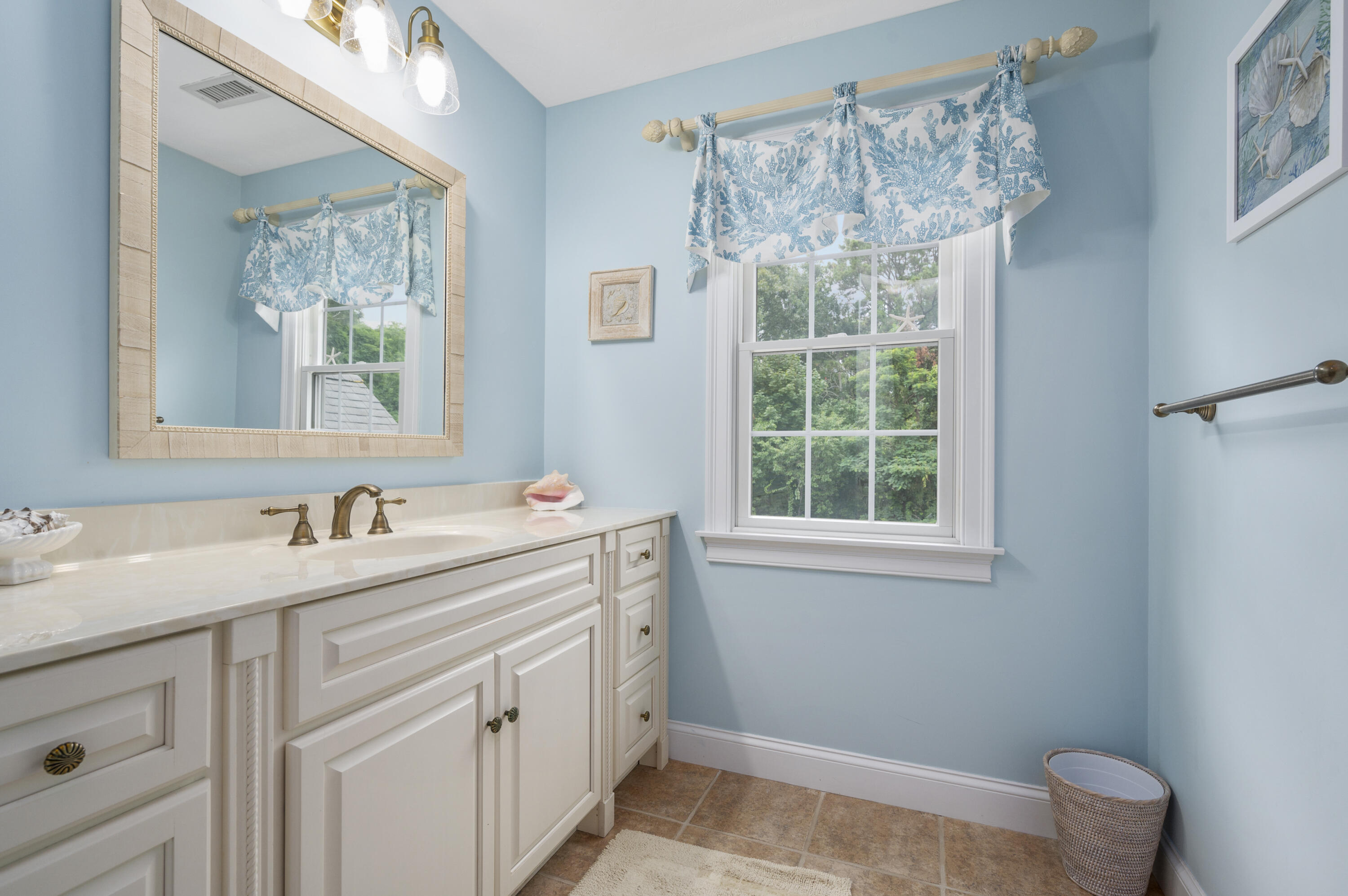 4 Cowslip Path East Sandwich, MA 02537 - Photo 32 of 54 2nd floor full bath