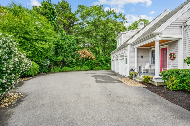 $1,999,000 | 4 Cowslip Path, East Sandwich, MA 02537