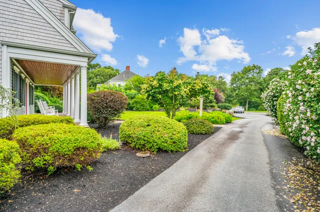 $1,999,000 | 4 Cowslip Path, East Sandwich, MA 02537