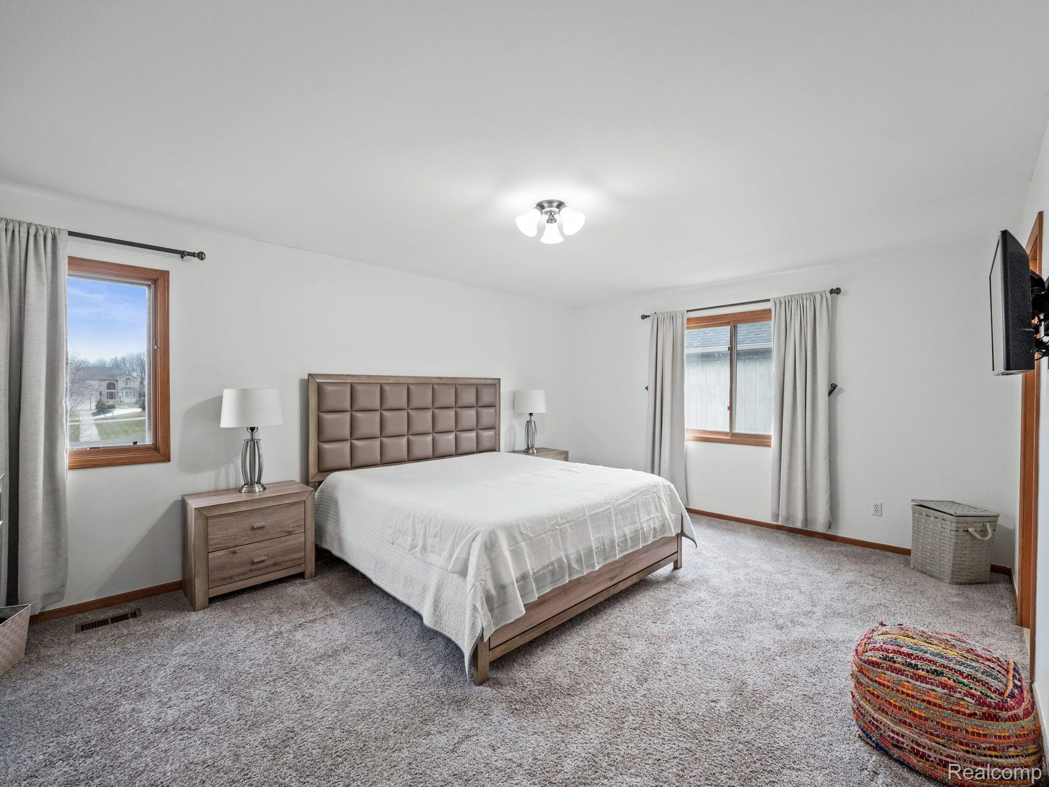 1090 River Mist Drive Rochester, MI 48307 - Photo 21 of 42 Gallery Image 21