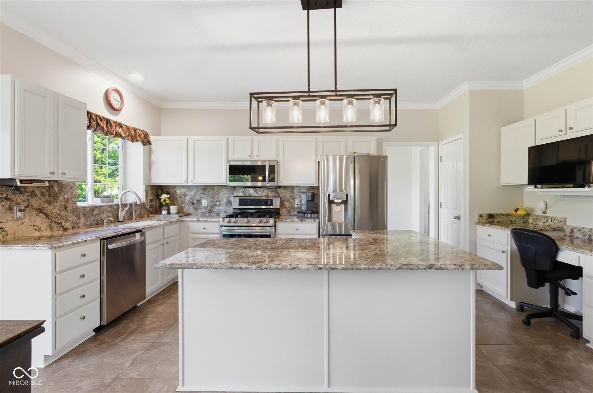 7822 Prairie View Drive Indianapolis, IN 46256 - Photo 13 of 44