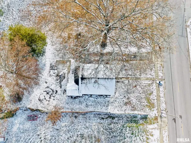 $109,000 | 618 South McLeansboro Road, Benton, IL 62812