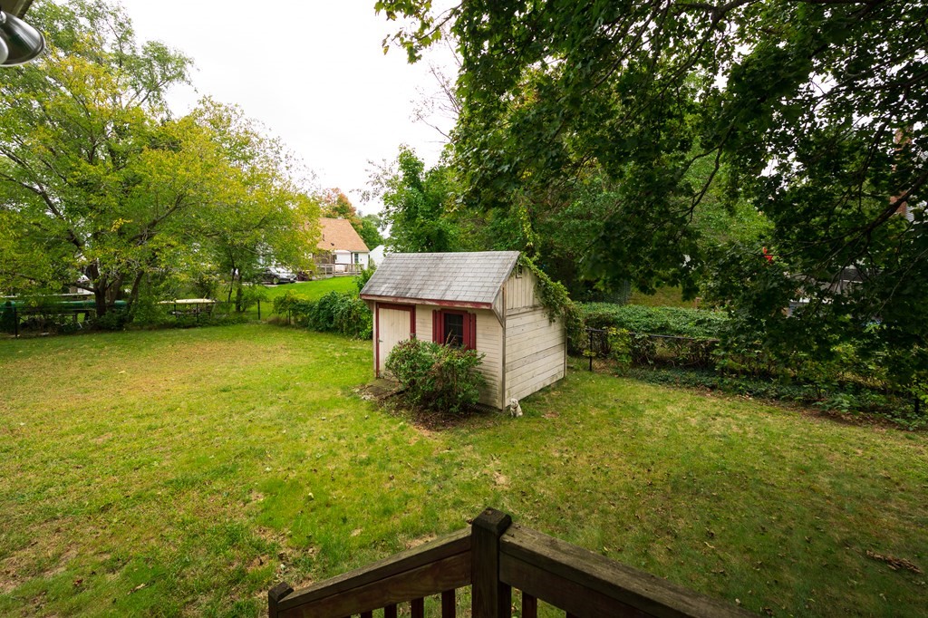 79 Thompson Road Weymouth, MA 02191 - Photo 15 of 17