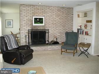 783 Keen Road Pottstown, PA 19465 - Photo 6 of 12 Living Room