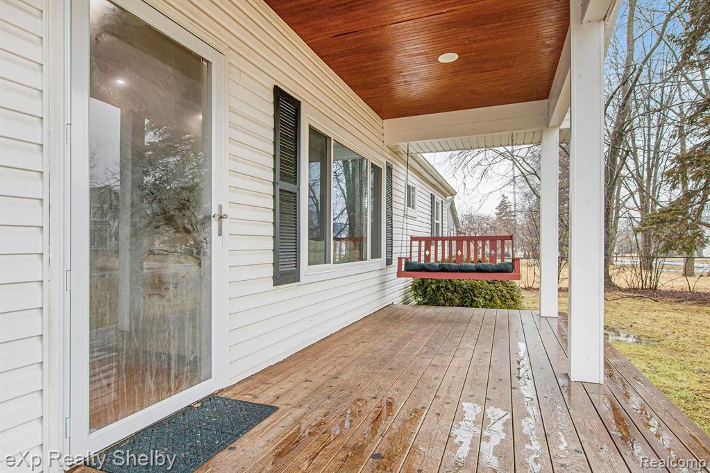 1909 Grace Avenue Rochester Hills, MI 48309 - Photo 4 of 25