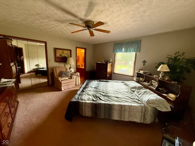 $256,000 | 1390 Holiday Lane East, Brownsburg, IN 46112