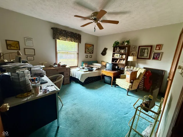 $256,000 | 1390 Holiday Lane East, Brownsburg, IN 46112