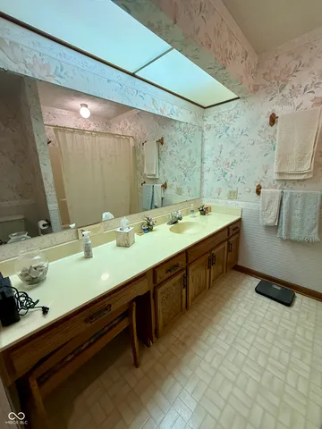 $256,000 | 1390 Holiday Lane East, Brownsburg, IN 46112