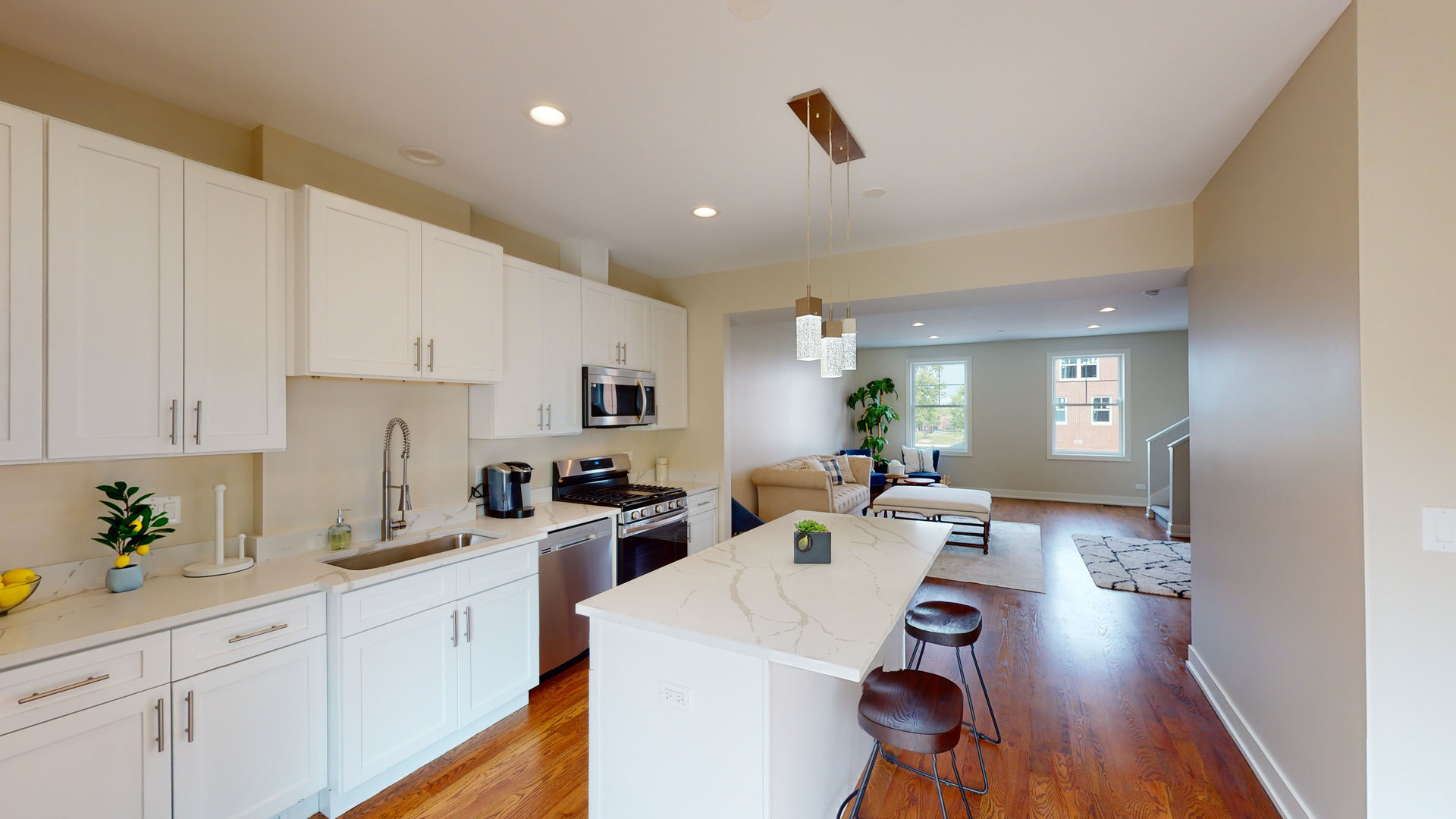 522 Highlands Parkway Itasca, IL 60143 - Photo 4 of 32