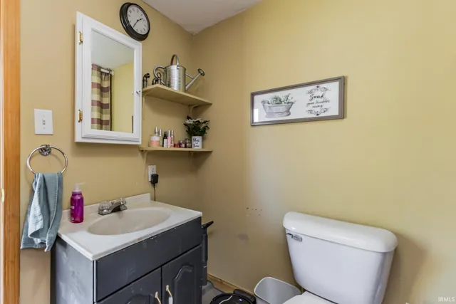 $185,000 | 18901 Wheeling Avenue, Gaston, IN 47342