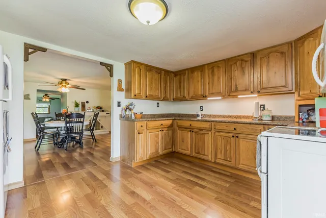 $185,000 | 18901 Wheeling Avenue, Gaston, IN 47342